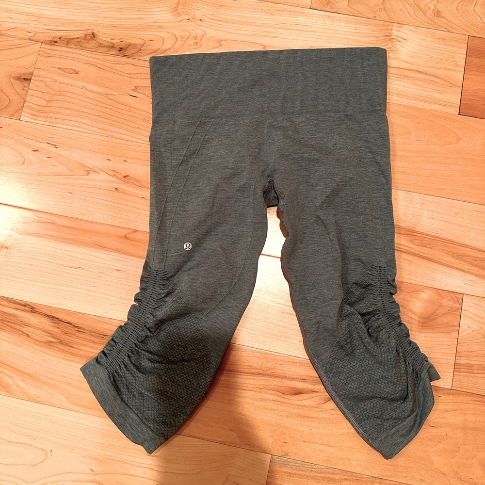 Lululemon Crop Leggings Size 4